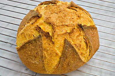 Fennel and Saffron Bread