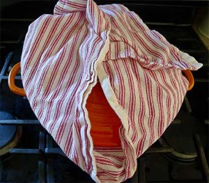 Cooking Persion Rice with Dishtowel to Absorb Steam
